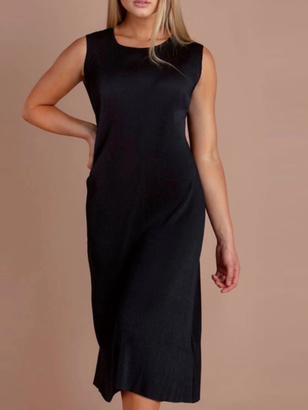Journey Sleeveless Black Midi Dress. Sz M.